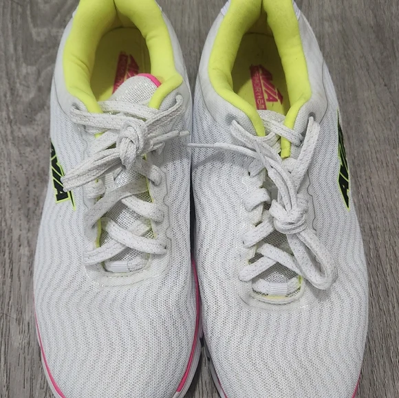 Avia Women's White and Neon Pink Athletic Shoes Size 9 - Picture 2 of 6